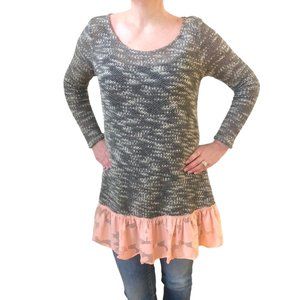 Mon Ami Anthropologie Pullover Gray Sweater Pink Lace Bottom Bouclé - Medium M
